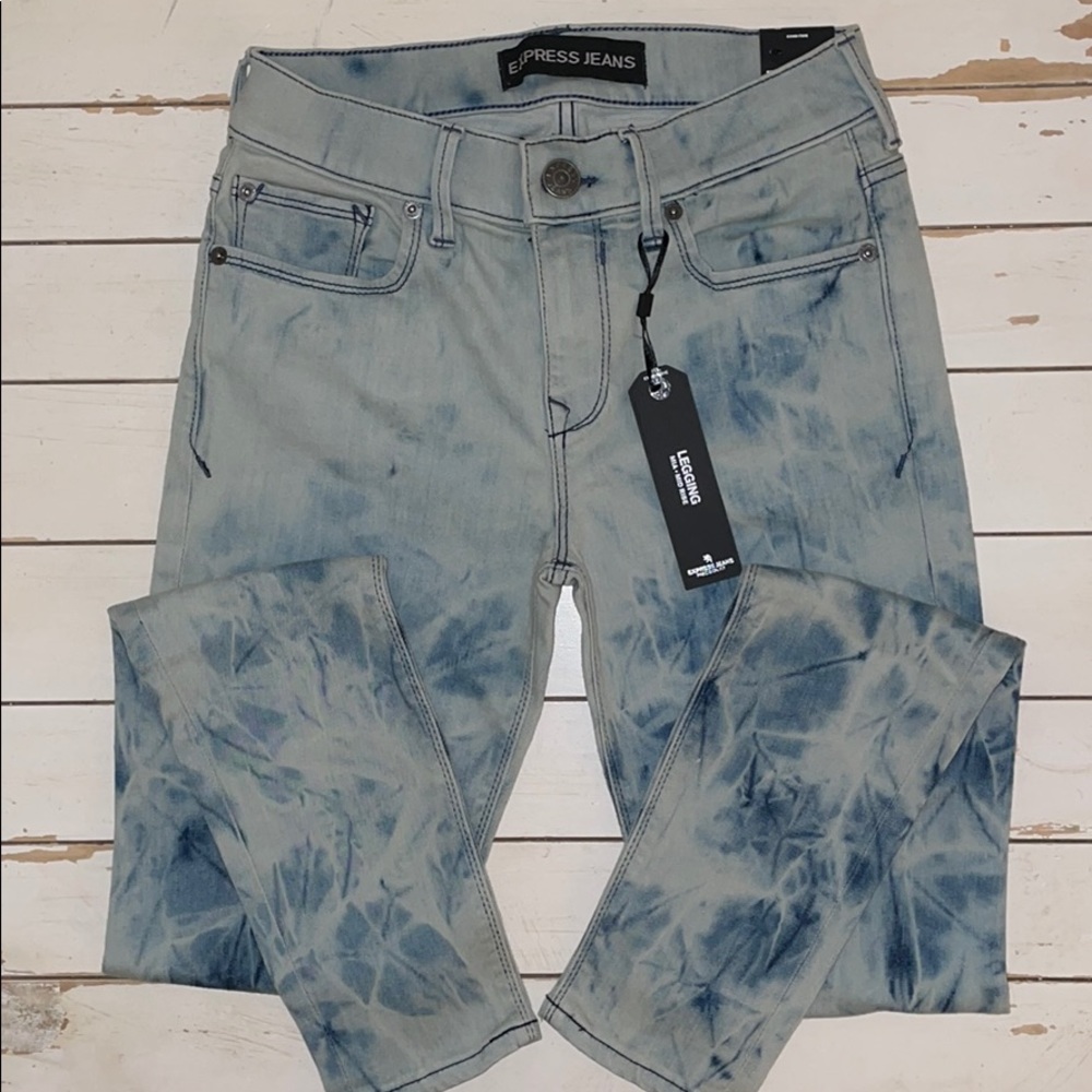 Express Mid Rise Jeans